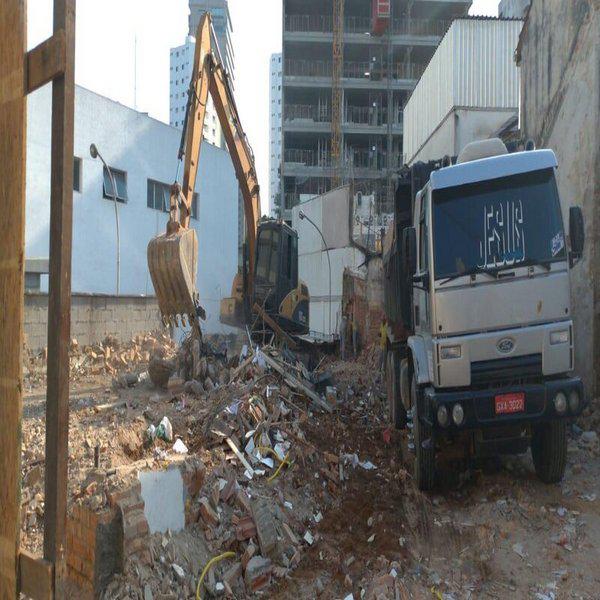 Serviços de demolição na construção civil